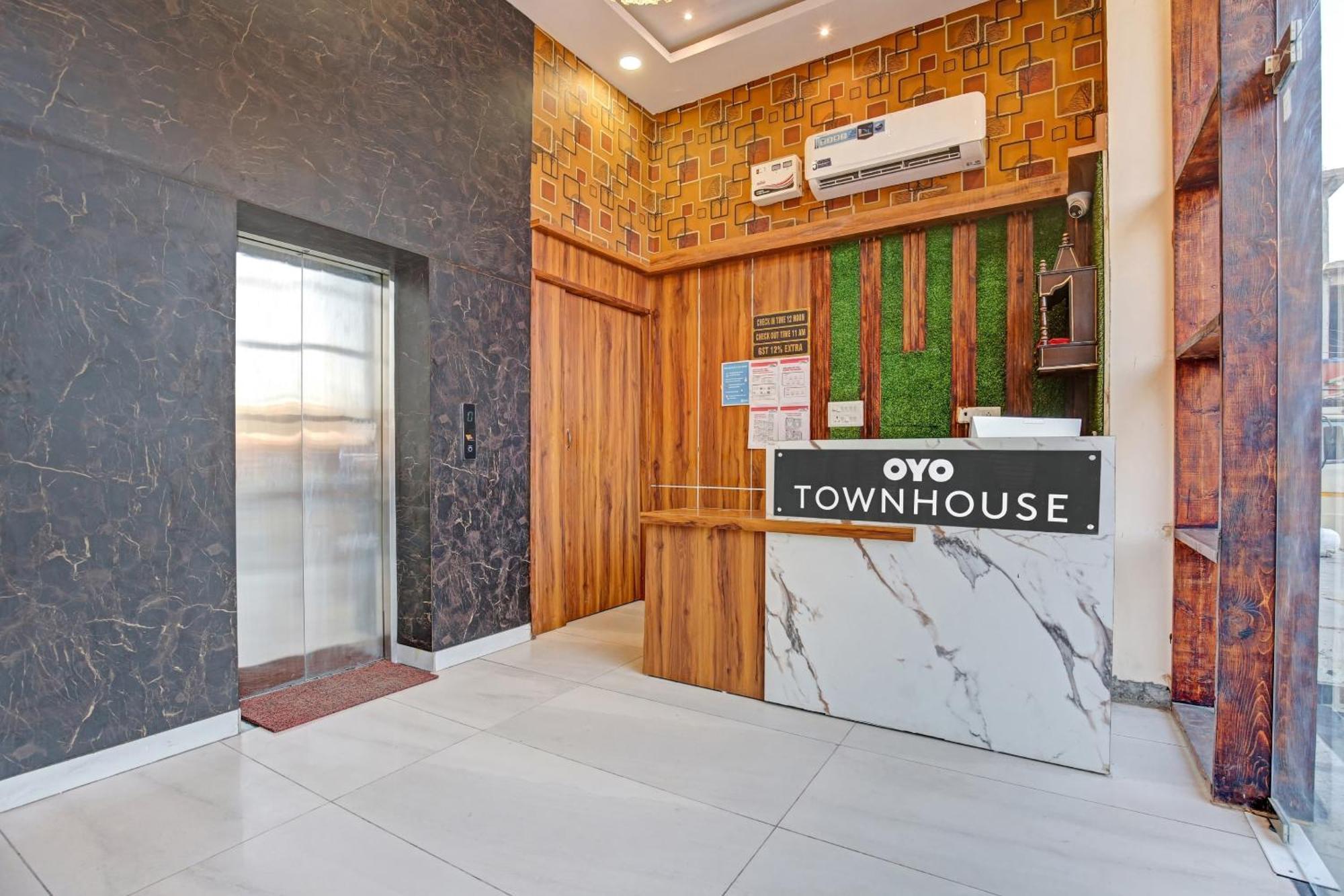 Townhouse Sky Ξενοδοχείο Λουντιάνα Εξωτερικό φωτογραφία